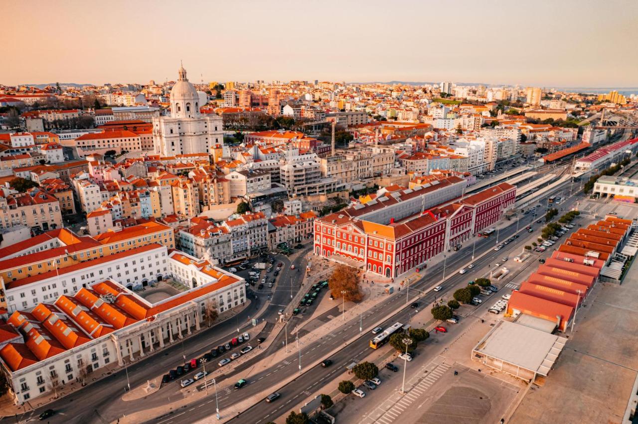 The Editory Riverside Hotel, An Historic Hotel Lisboa Eksteriør billede Aerial view of the station
