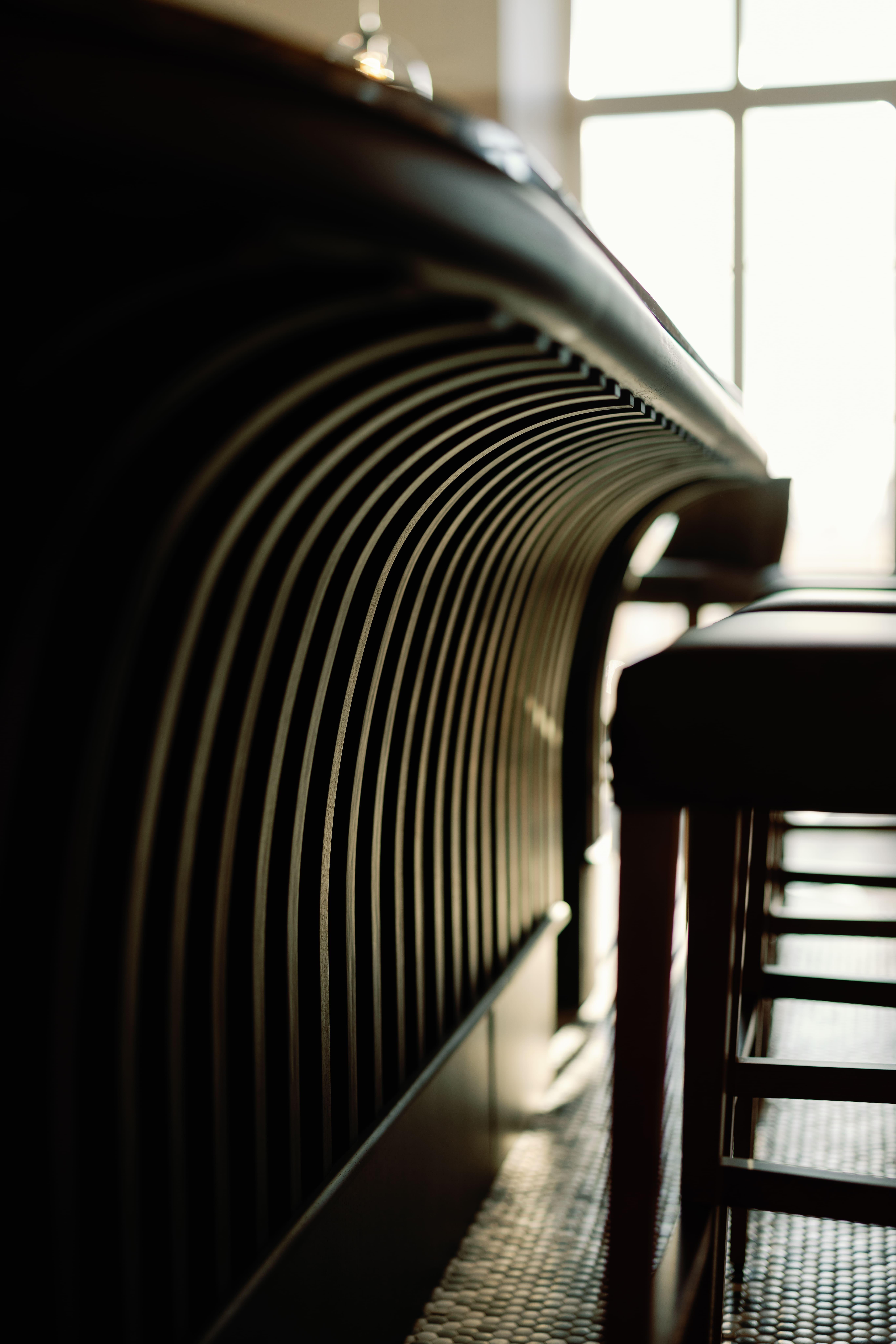 The Editory Riverside Hotel, An Historic Hotel Lisboa Eksteriør billede The curved metal staircase